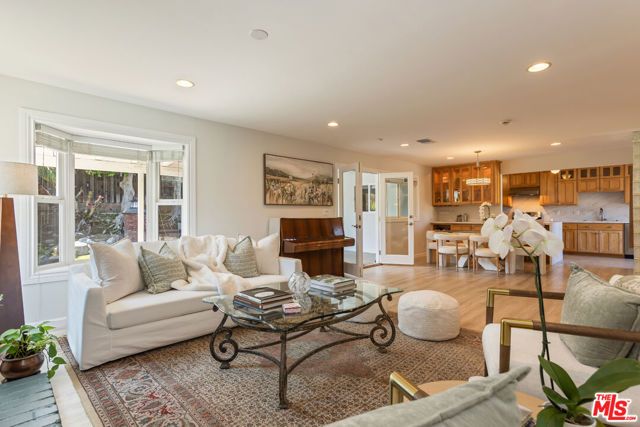 7537 Quimby Avenue, West Hills (los Angeles), CA 91307