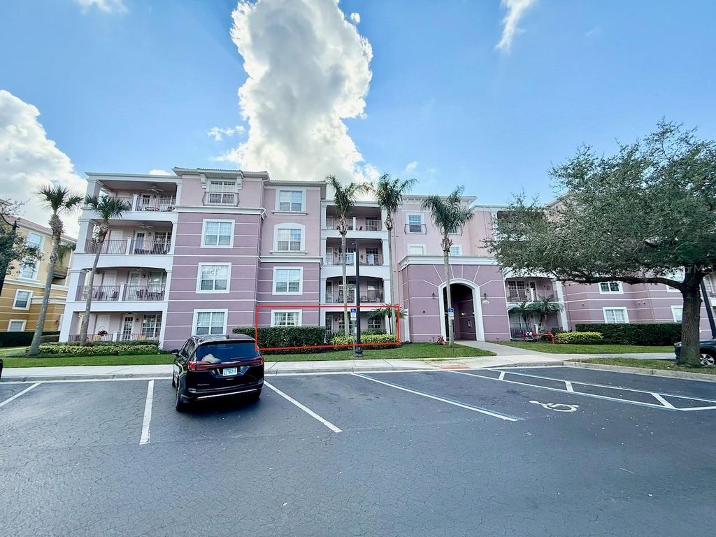 Image 1 of property listing at 5048 SHOREWAY LOOP 101, Orlando, FL 32819