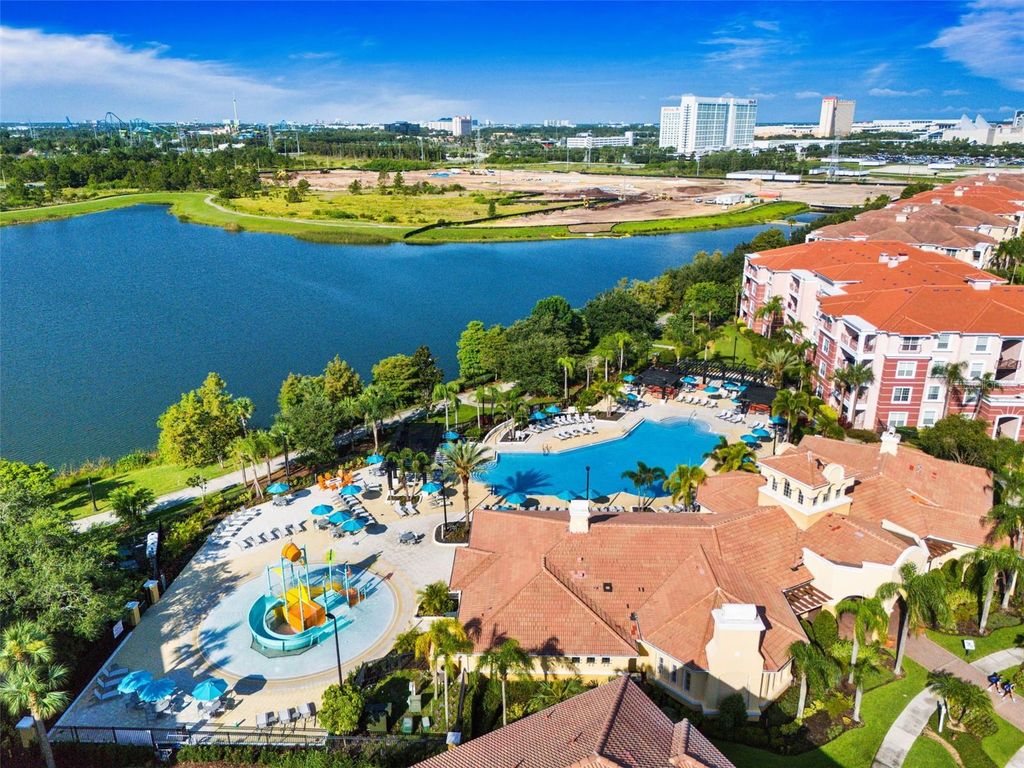 Image 19 of property listing at 5048 SHOREWAY LOOP 101, Orlando, FL 32819