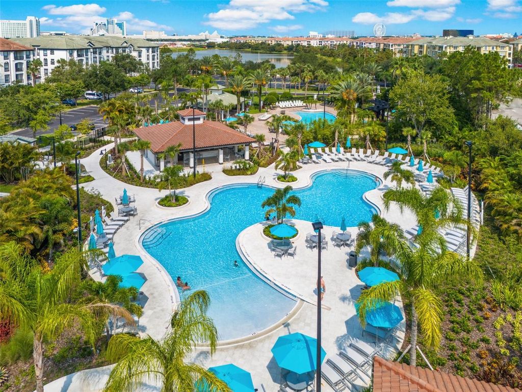 Image 30 of property listing at 5048 SHOREWAY LOOP 101, Orlando, FL 32819