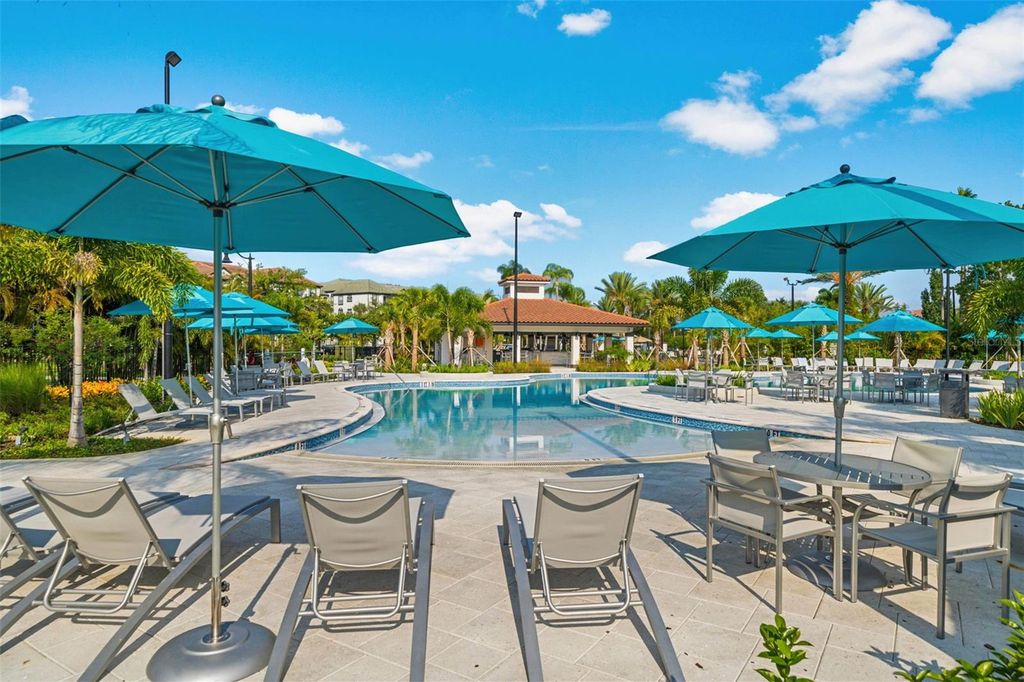 Image 33 of property listing at 5048 SHOREWAY LOOP 101, Orlando, FL 32819