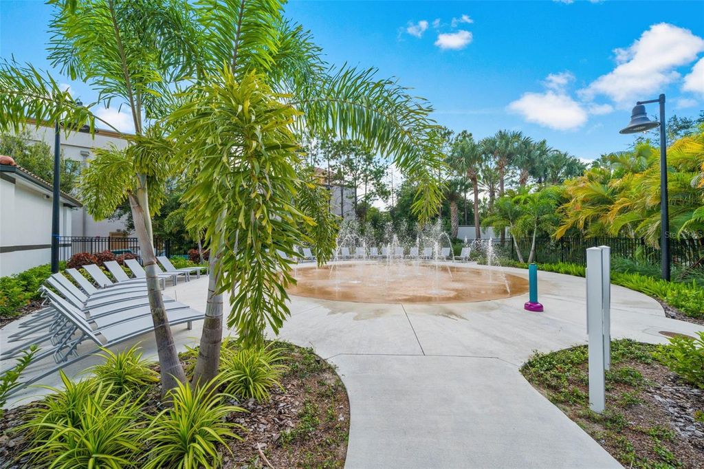 Image 37 of property listing at 5048 SHOREWAY LOOP 101, Orlando, FL 32819