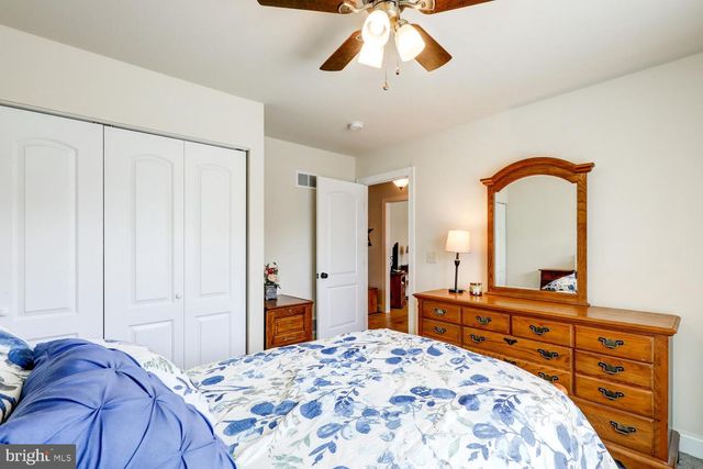 248 CEDAR HOLW, Manheim, PA 17545
