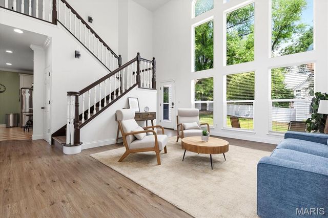 21 W Waymire Avenue, St Louis, MO 63119