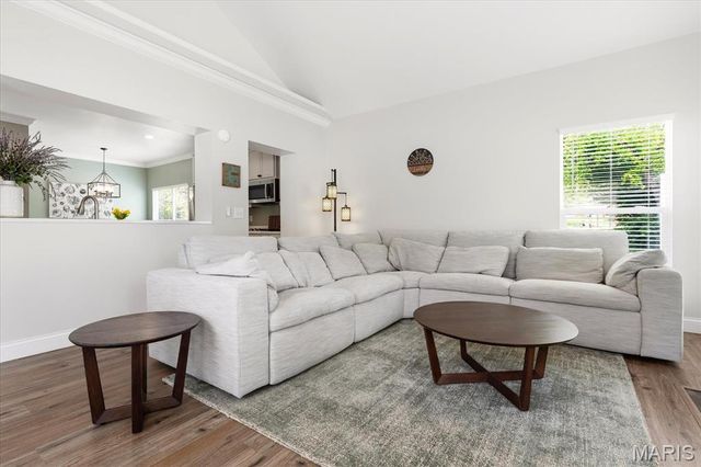 21 W Waymire Avenue, St Louis, MO 63119