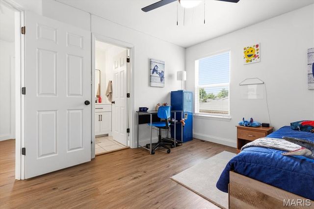 21 W Waymire Avenue, St Louis, MO 63119