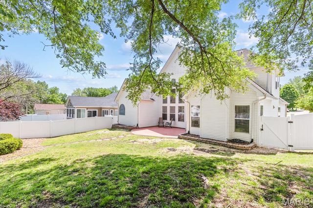 21 W Waymire Avenue, St Louis, MO 63119