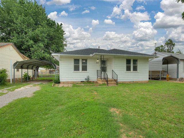 207 Birch Avenue, Yukon, OK 73099