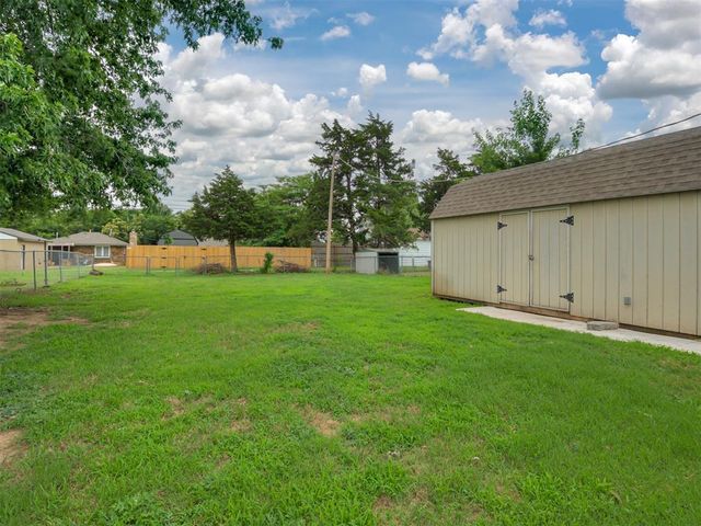 207 Birch Avenue, Yukon, OK 73099