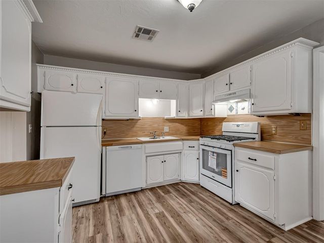 207 Birch Avenue, Yukon, OK 73099