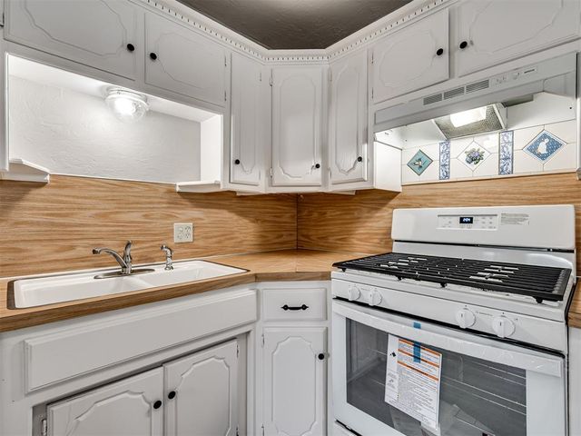 207 Birch Avenue, Yukon, OK 73099