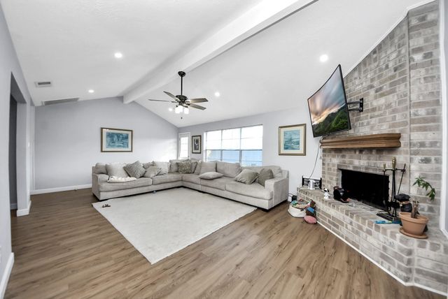 2531 Willow Drive, Stafford, TX 77477