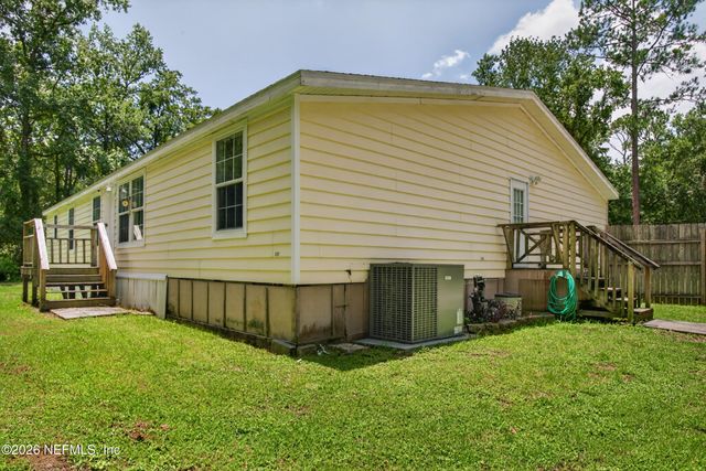 2817 HADDOCK Road, Jacksonville, FL 32218