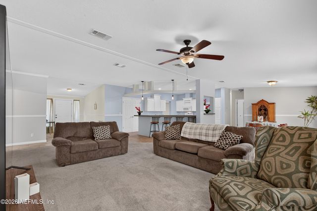 2817 HADDOCK Road, Jacksonville, FL 32218