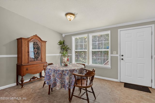 2817 HADDOCK Road, Jacksonville, FL 32218
