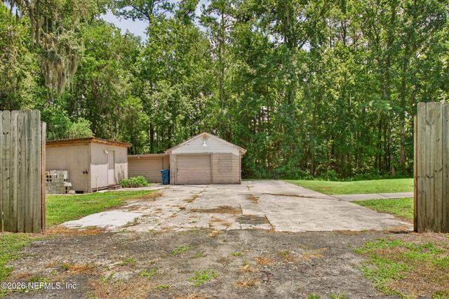 2817 HADDOCK Road, Jacksonville, FL 32218