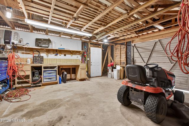 2817 HADDOCK Road, Jacksonville, FL 32218