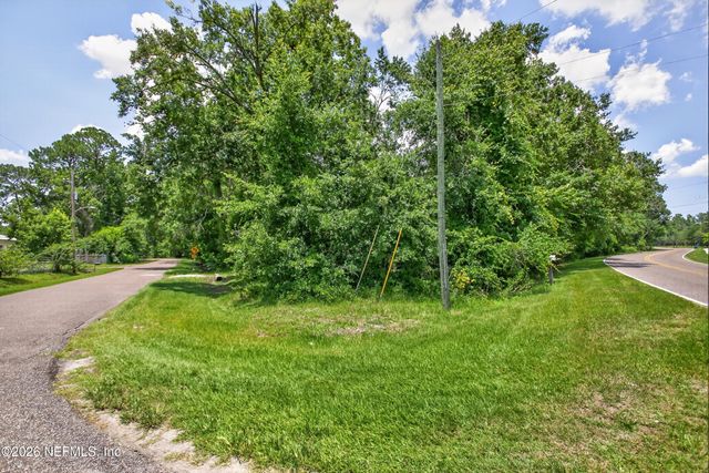 2817 HADDOCK Road, Jacksonville, FL 32218