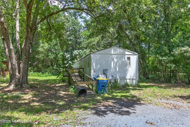 2817 HADDOCK Road, Jacksonville, FL 32218
