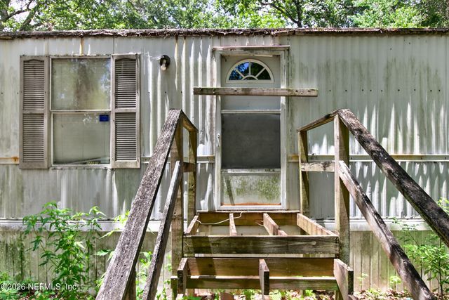 2817 HADDOCK Road, Jacksonville, FL 32218