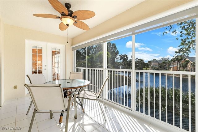 752 Wiggins Lake DR 202, Naples, FL 34110