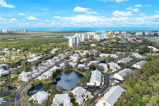 752 Wiggins Lake DR 202, Naples, FL 34110