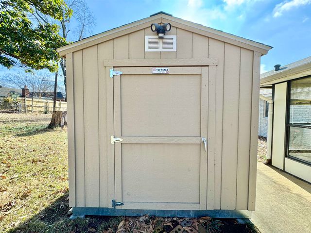 3970 PATTE ANN DR, Memphis, TN 38116