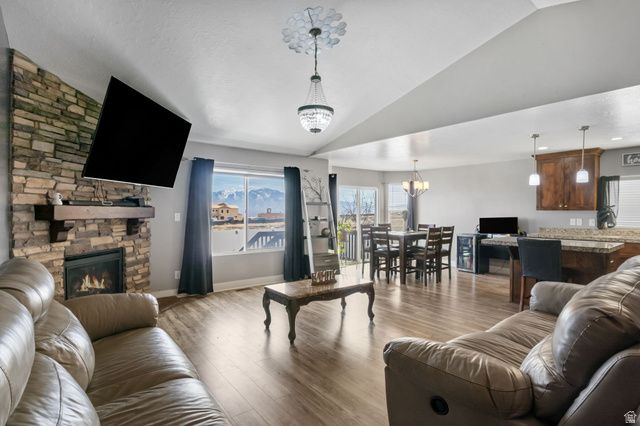 6213 S WAKEFIELD WAY, West Valley City, UT 84118