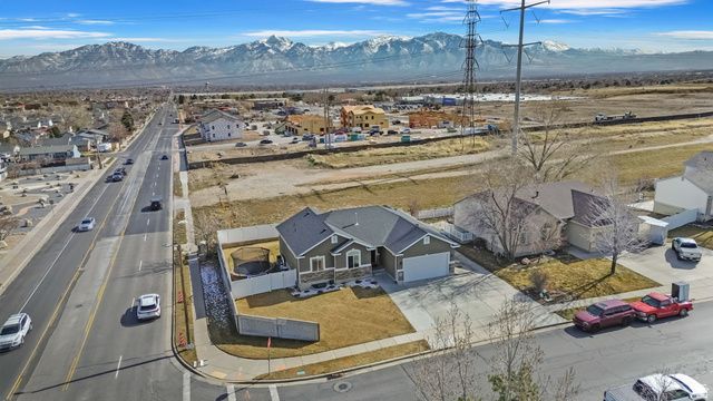 6213 S WAKEFIELD WAY, West Valley City, UT 84118