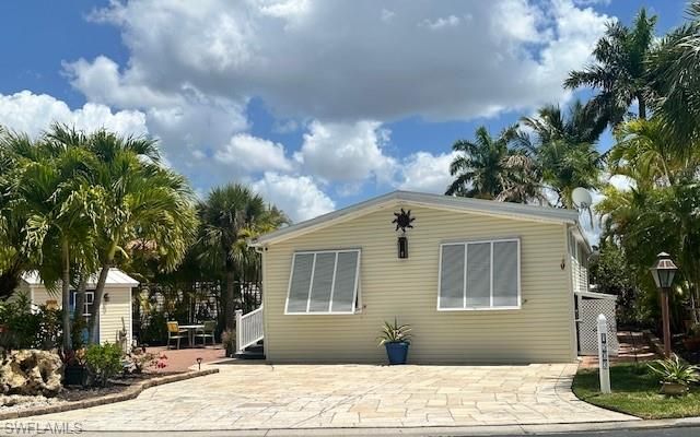 1503 Ruby Lake PT, Naples, FL 34114