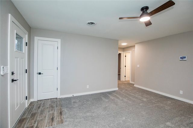 221 E Adobe Street, Fayetteville, AR 72703