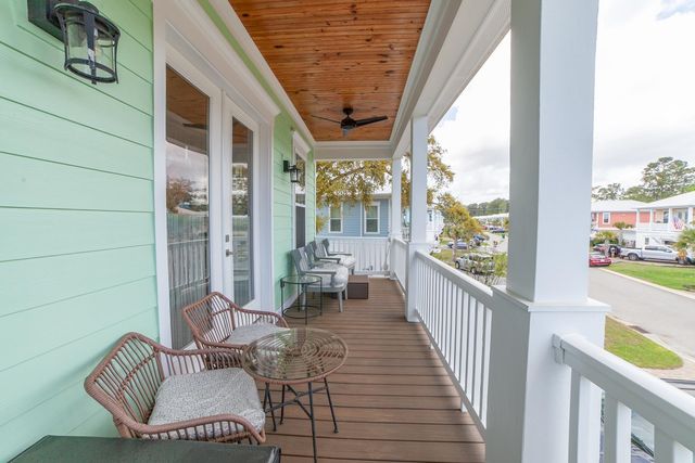 109 McIlroy Ct., Murrells Inlet, SC 29576