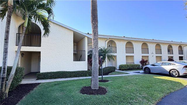 1875 Cobia Drive F203, Vero Beach, FL 32960