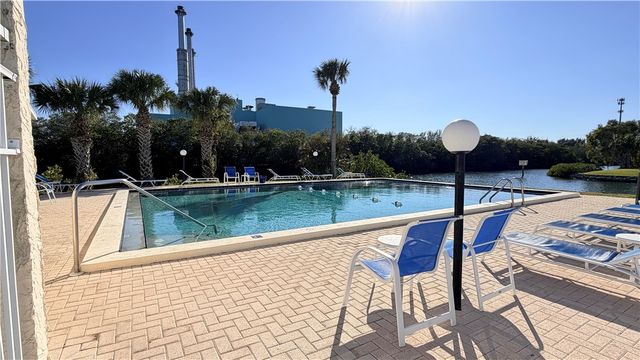 1875 Cobia Drive F203, Vero Beach, FL 32960