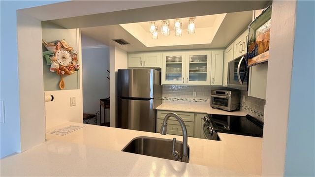 1875 Cobia Drive F203, Vero Beach, FL 32960