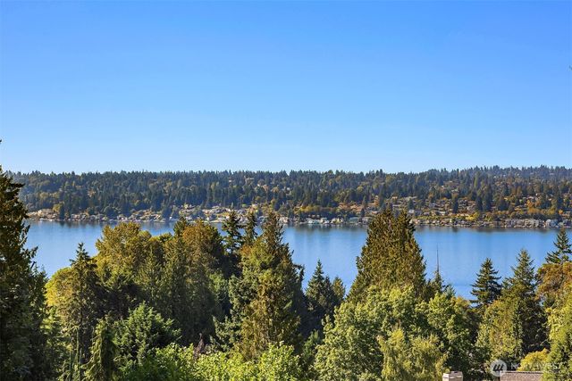 6447 NE 129th Place, Kirkland, WA 98034