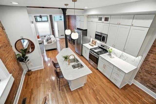 154 E McMicken Avenue, Cincinnati, OH 45202