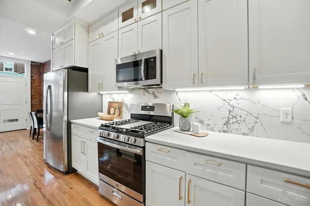 154 E McMicken Avenue, Cincinnati, OH 45202