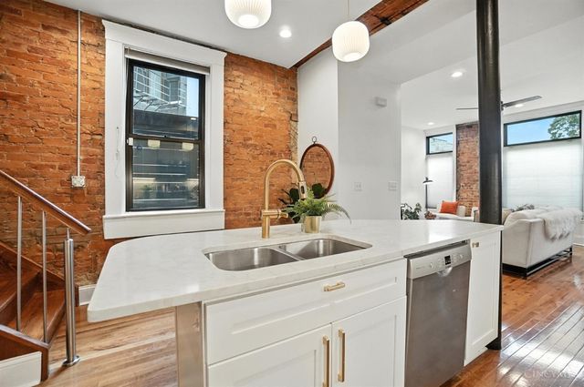 154 E McMicken Avenue, Cincinnati, OH 45202