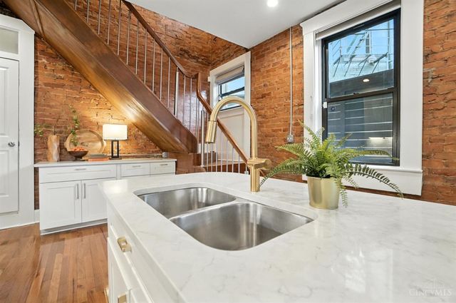 154 E McMicken Avenue, Cincinnati, OH 45202