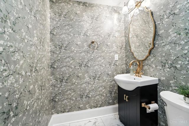 154 E McMicken Avenue, Cincinnati, OH 45202