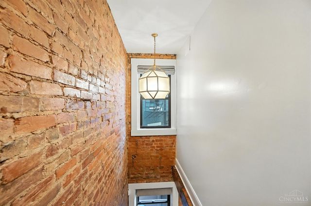 154 E McMicken Avenue, Cincinnati, OH 45202