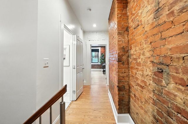 154 E McMicken Avenue, Cincinnati, OH 45202