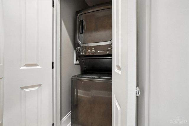 154 E McMicken Avenue, Cincinnati, OH 45202