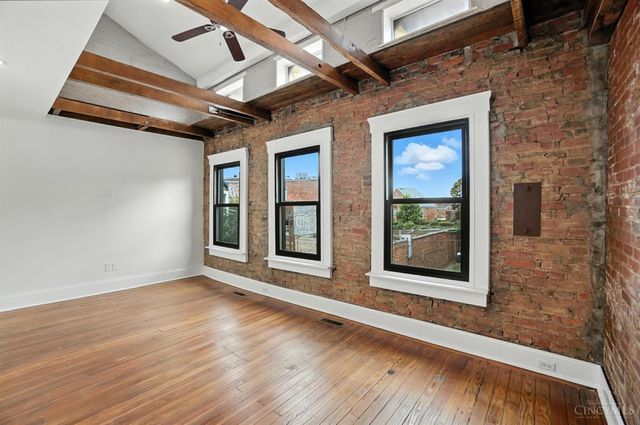 154 E McMicken Avenue, Cincinnati, OH 45202