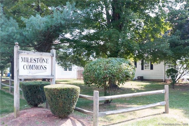 6 Larkspur Lane 6, Glastonbury, CT 06033