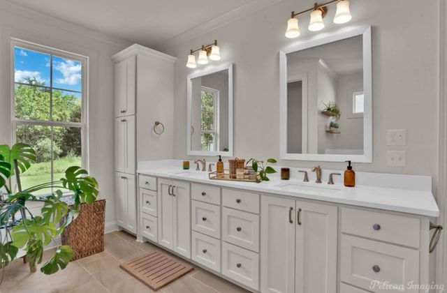 2112 Old Grove Circle, Shreveport, LA 71106