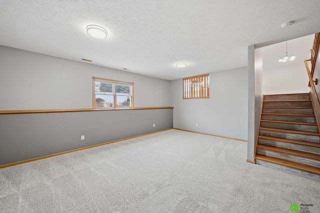 7401 S 28 Street, Lincoln, NE 68516