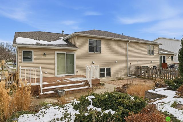 7401 S 28 Street, Lincoln, NE 68516