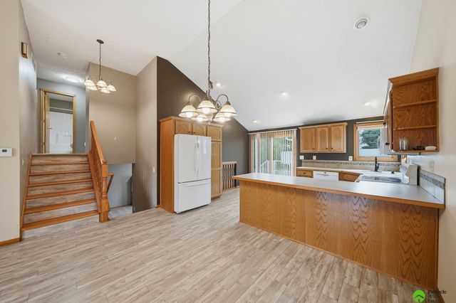 7401 S 28 Street, Lincoln, NE 68516